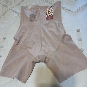 HoneyLove Shapewear, size L. NWT.